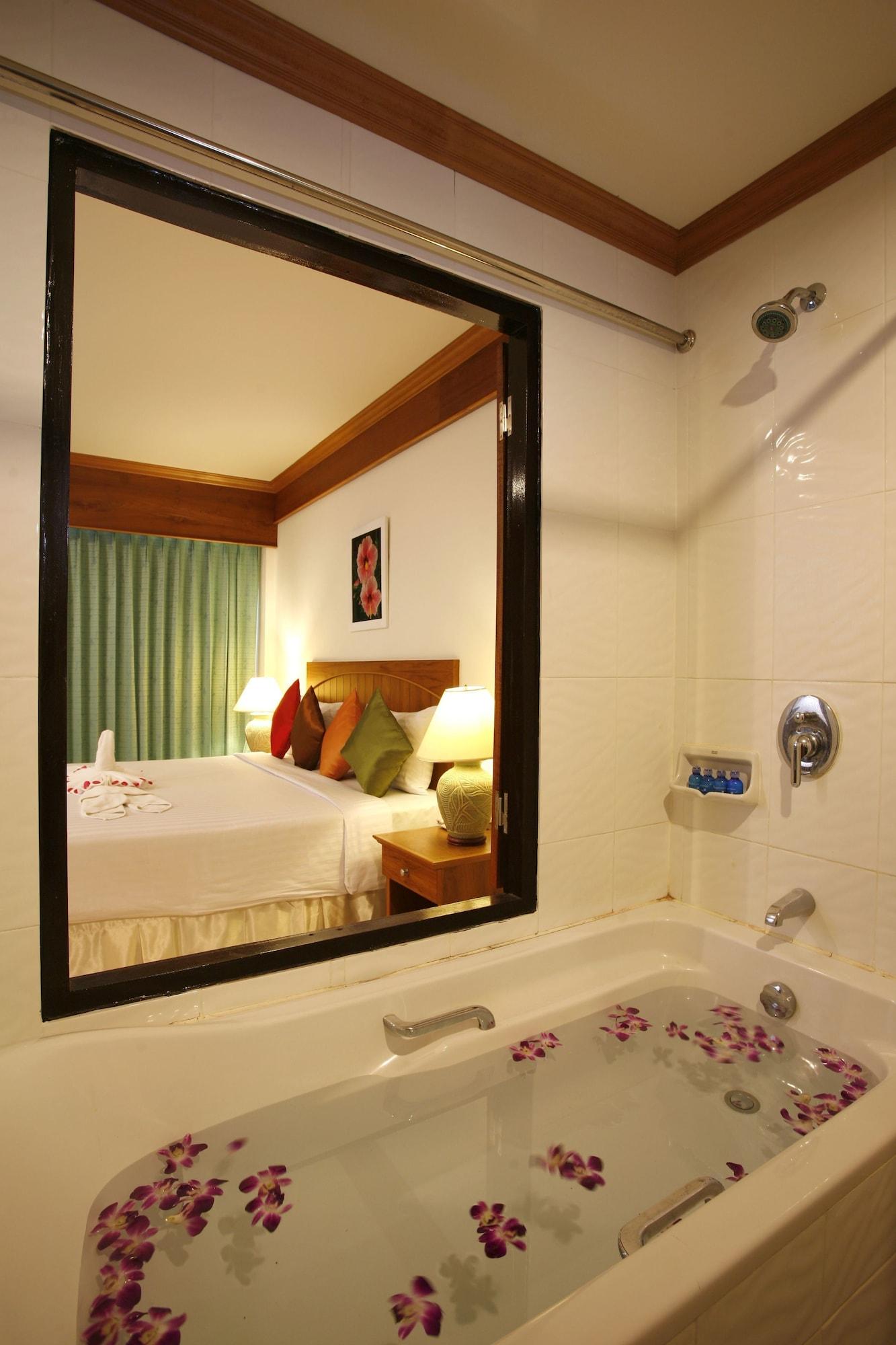 Jiraporn Hill Resort Patong Esterno foto