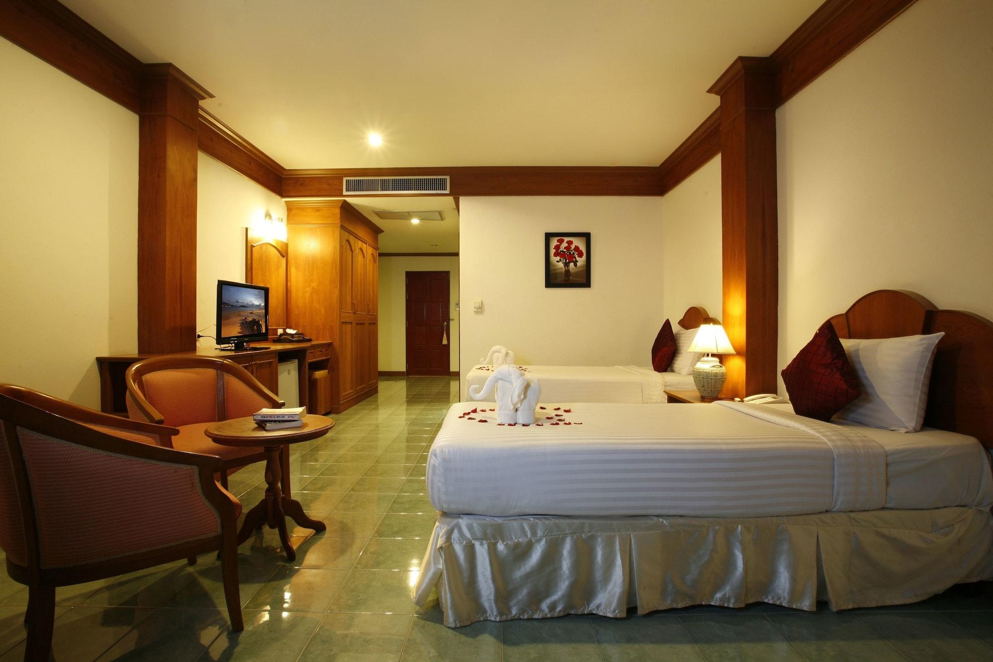 Jiraporn Hill Resort Patong Esterno foto
