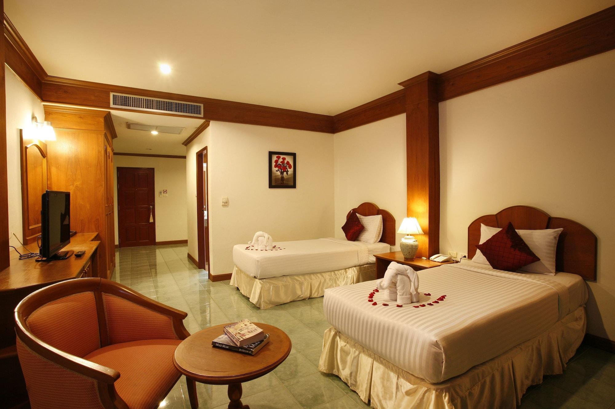 Jiraporn Hill Resort Patong Esterno foto