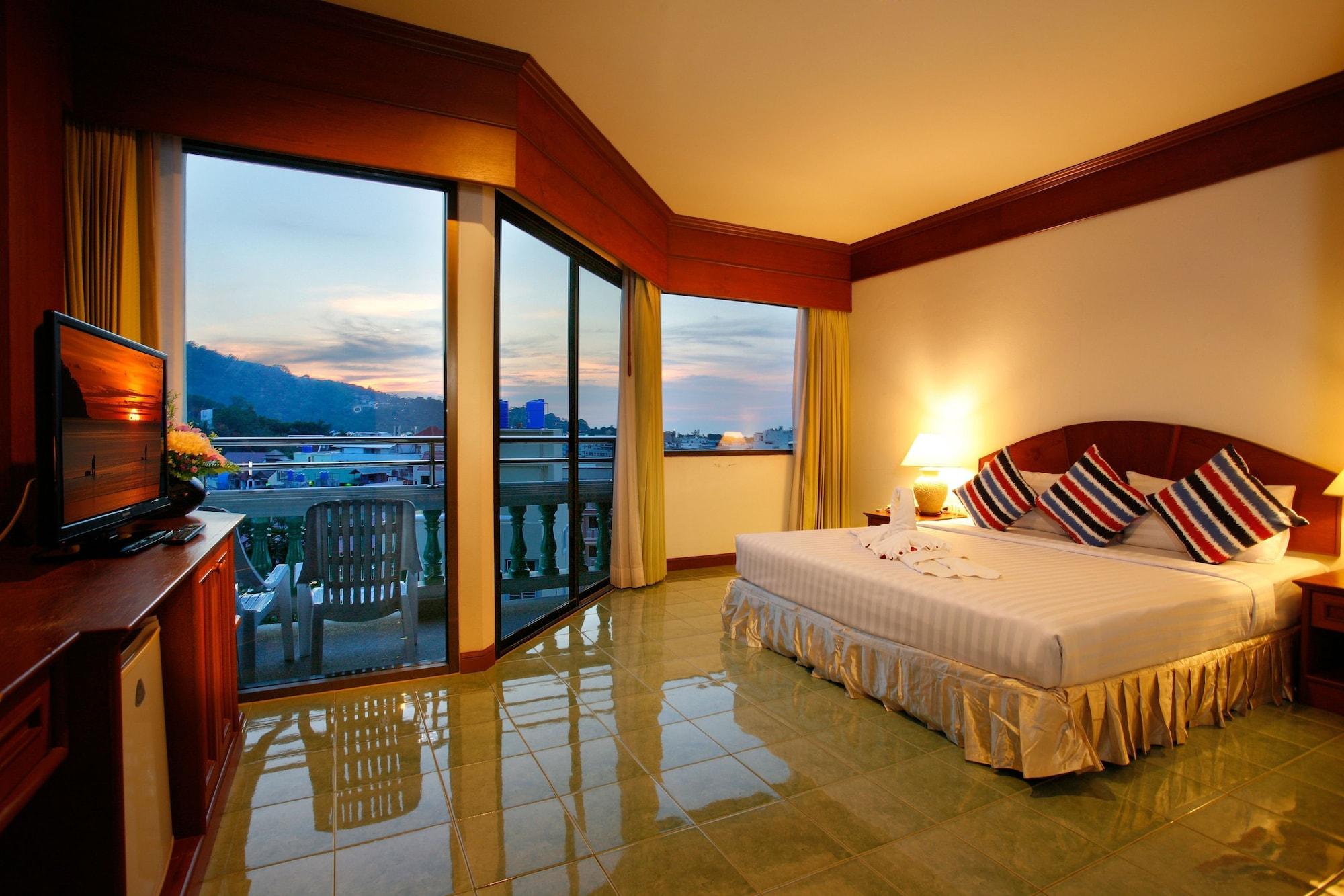 Jiraporn Hill Resort Patong Esterno foto