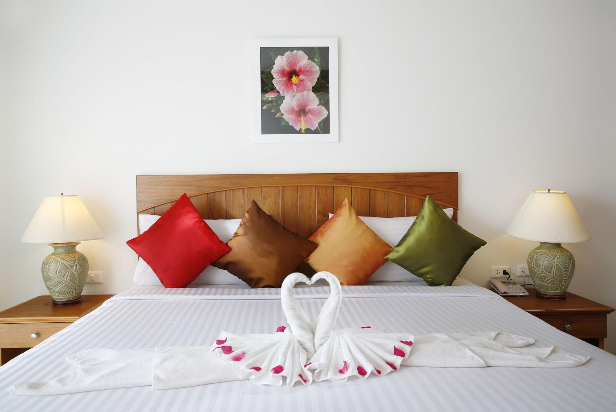 Jiraporn Hill Resort Patong Esterno foto